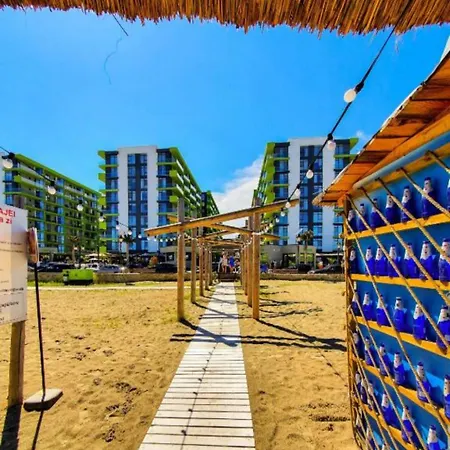 Апартаменты Sunrise Deluxe - Pool & Promenada