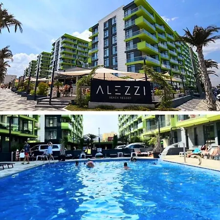 Sunrise Deluxe - Pool & Promenada