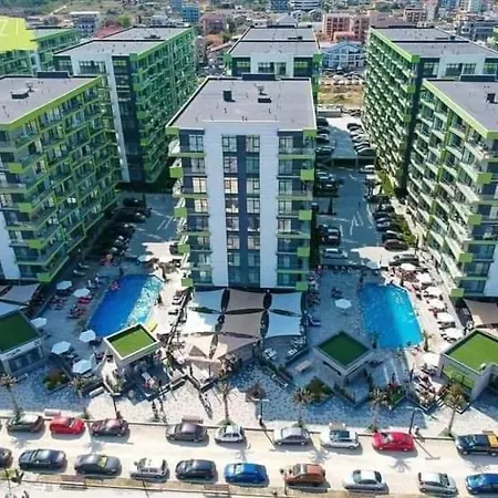 Sunrise Deluxe - Pool & Promenada Apartment