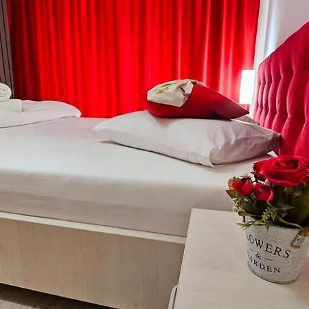 Sunrise Deluxe - Pool & Promenada *