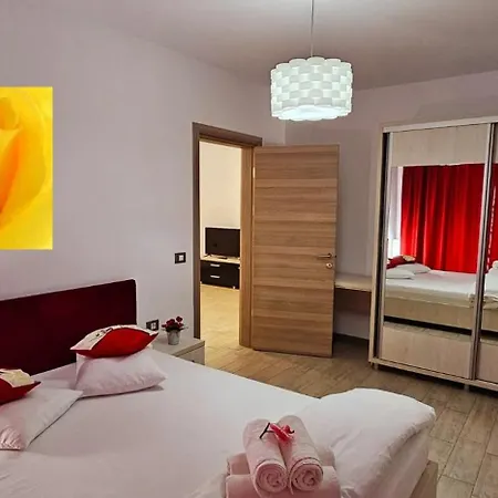 Sunrise Deluxe - Pool & Promenada Lägenhet Năvodari