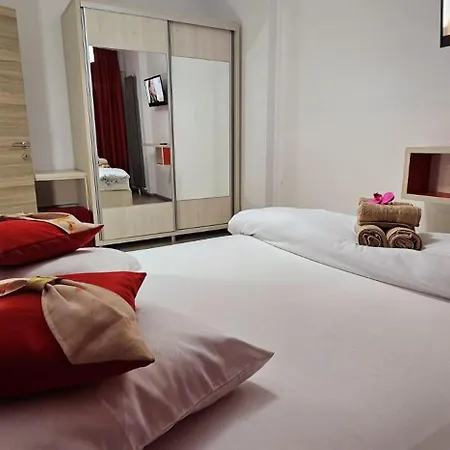 Sunrise Deluxe - Pool & Promenada *